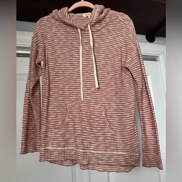 Pink Rose Sweaters - Pink Rose Size Small Lightweight Hooded Sweeter Pinkish Red and White